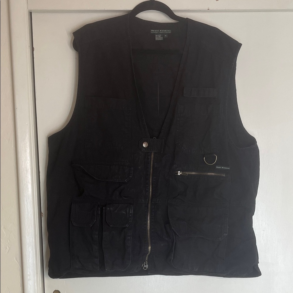 Royal Robbins Distressed Black Outdoor Vest size XL